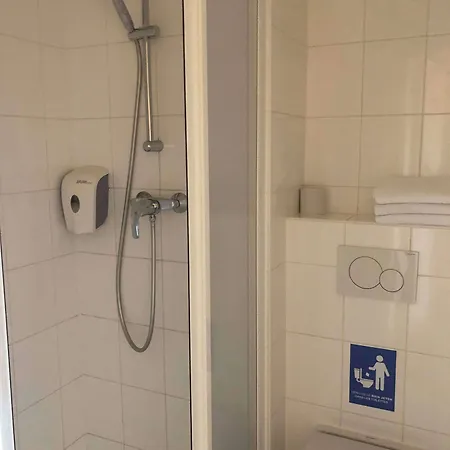 Eh Oh Orly Hotel 3*