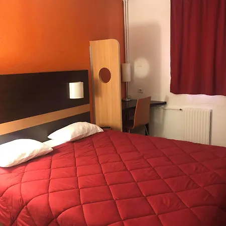 Eh Oh Orly Hotel