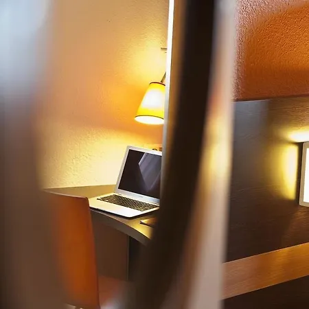 Hotel Eh Oh Orly 3*